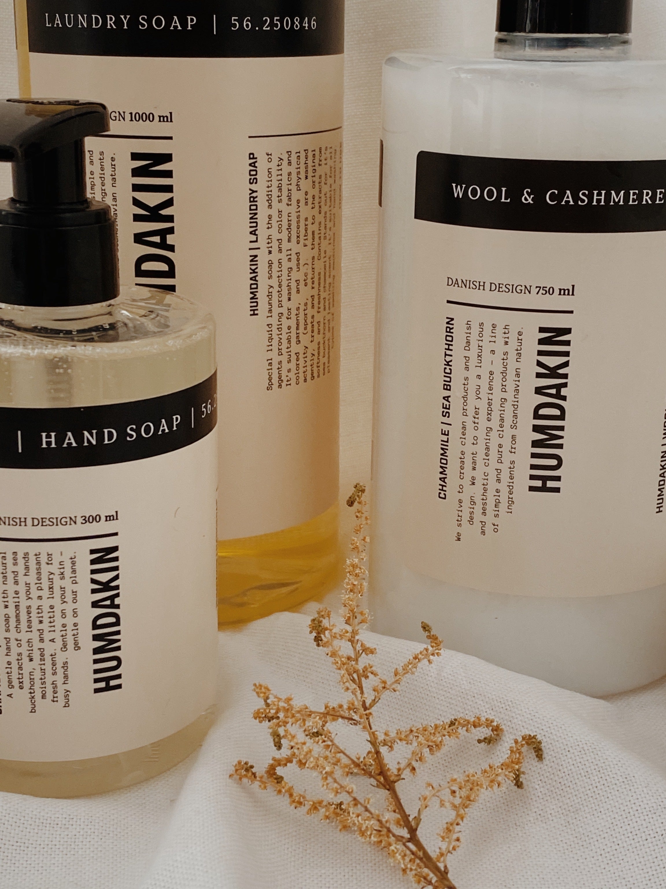 Wool and cashmere laundry detergent