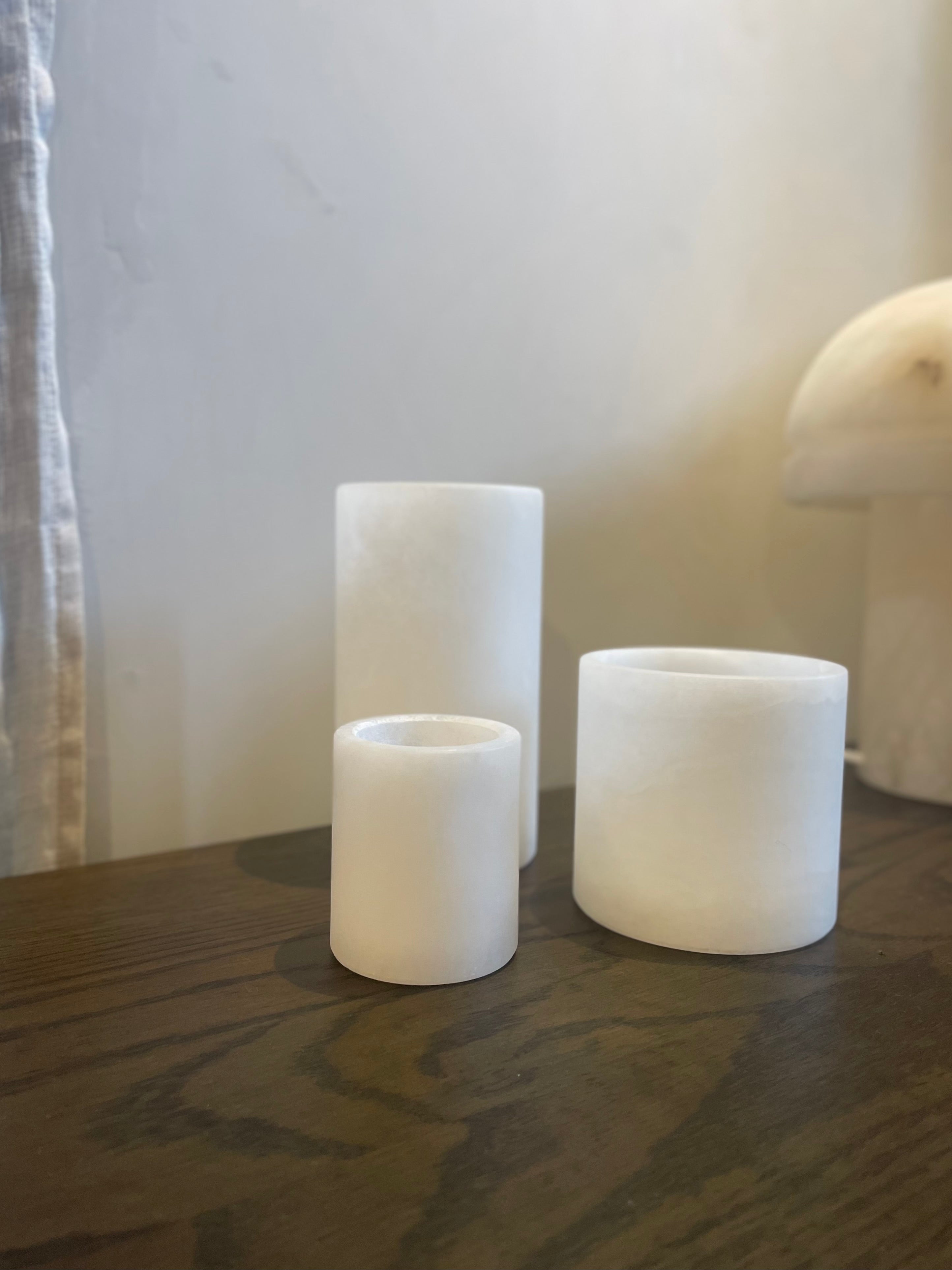 Candle holder alabaster white S