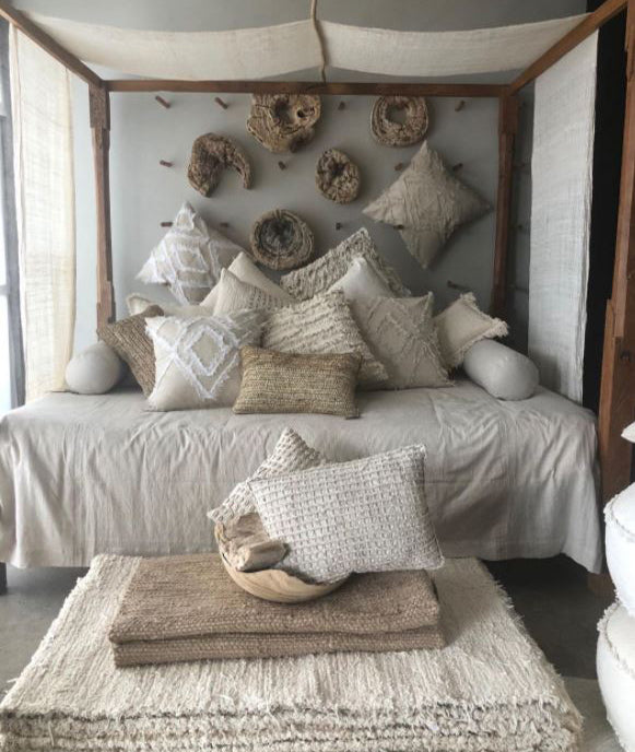 Handmade cushion woven