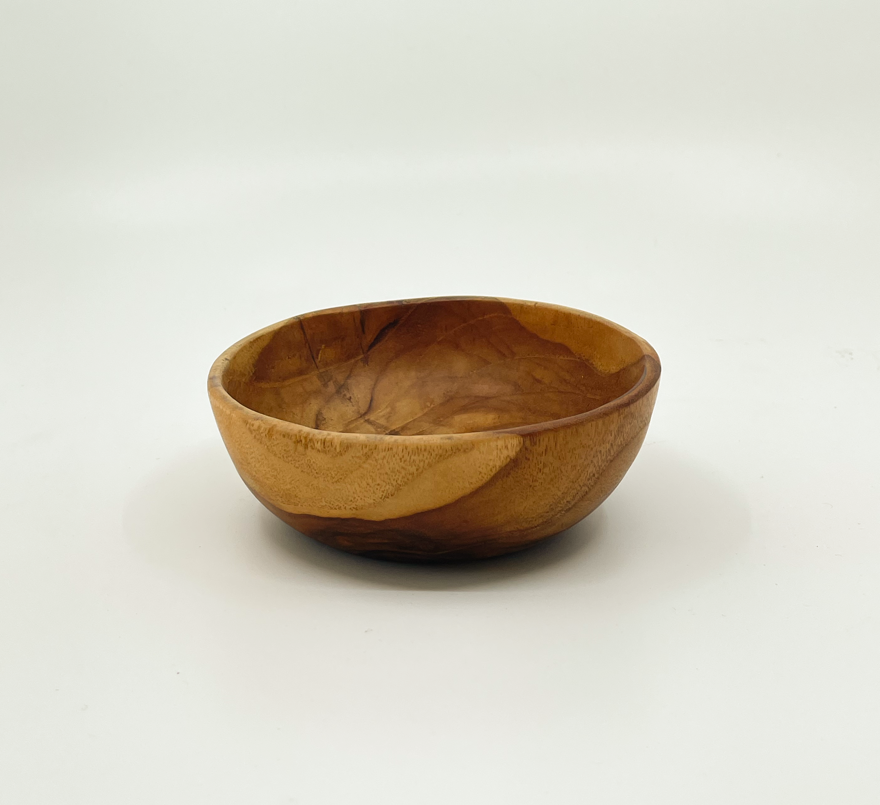 Bowl of acacia wood M