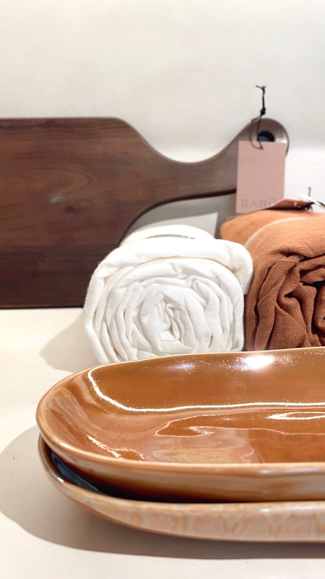 Ceramic platter Paula - brown
