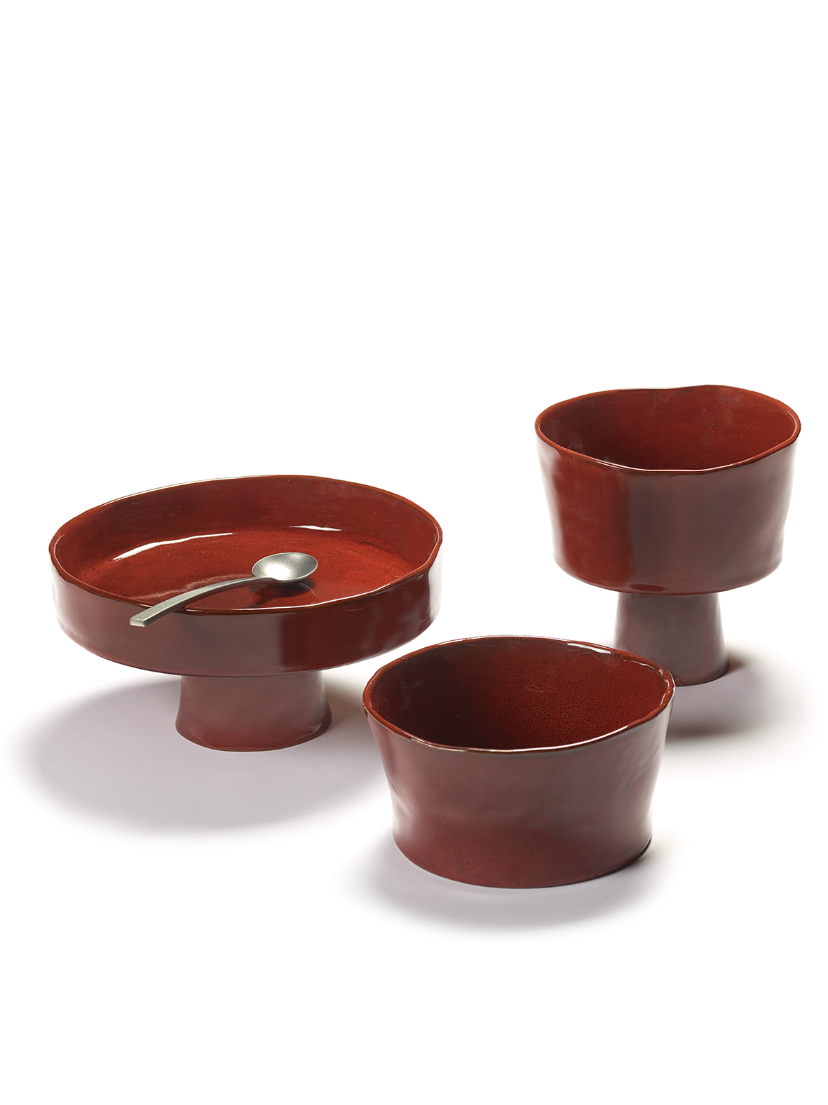 Bowl on foot - La Mère by Marie Michielssen - Venetian red