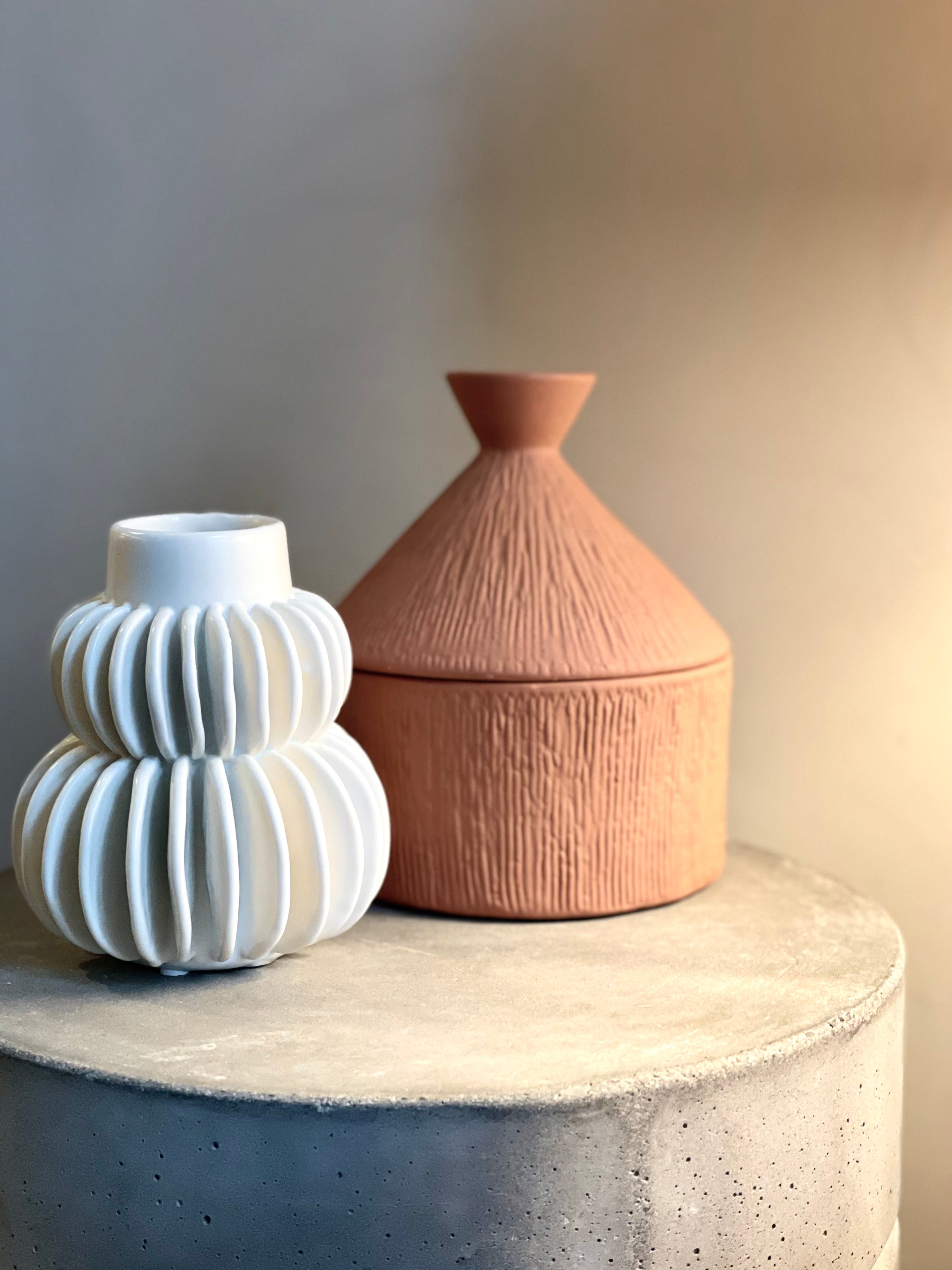 Caylie jar with lid