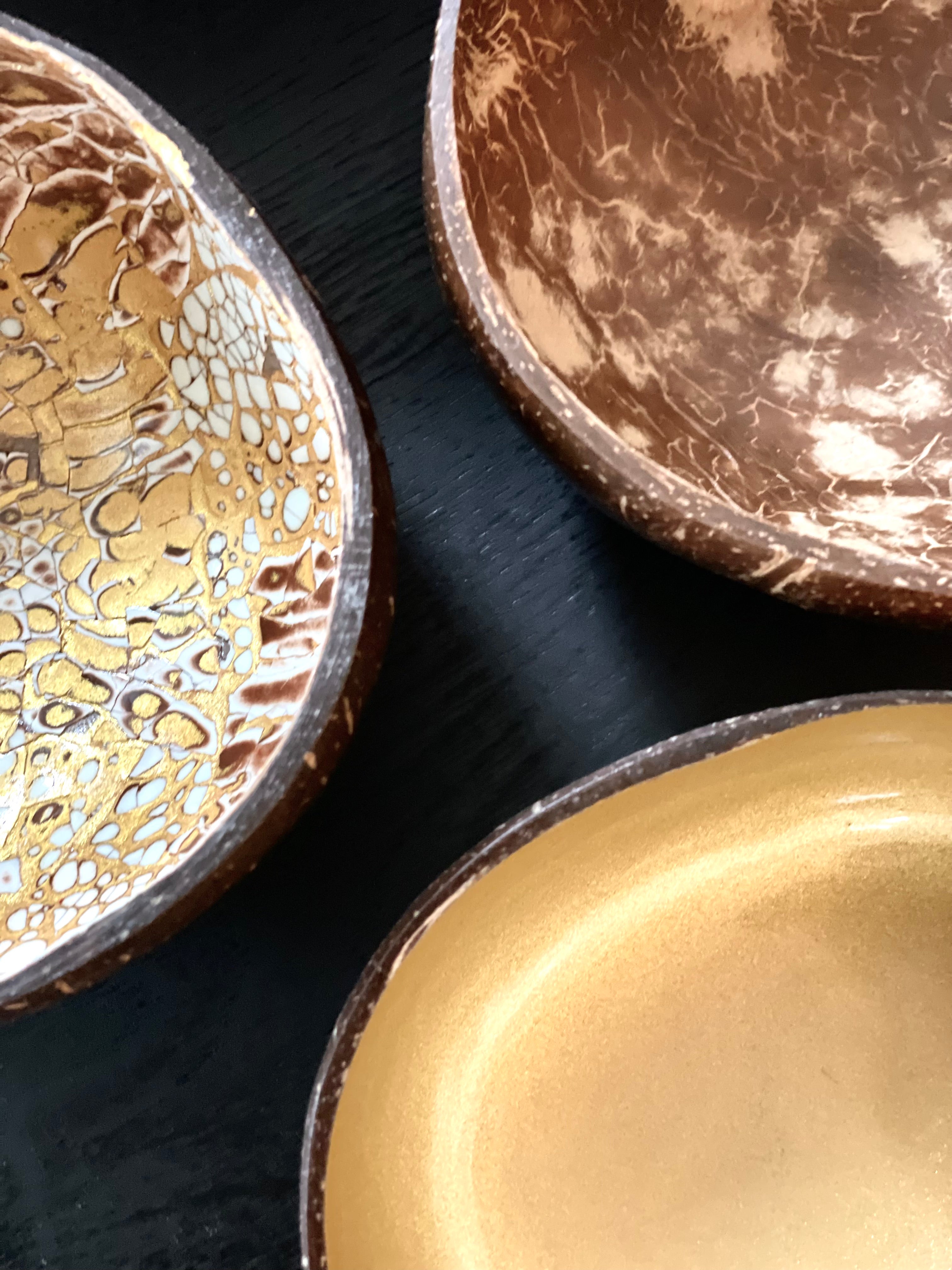 Kokoskommetje - Gold Eggshell