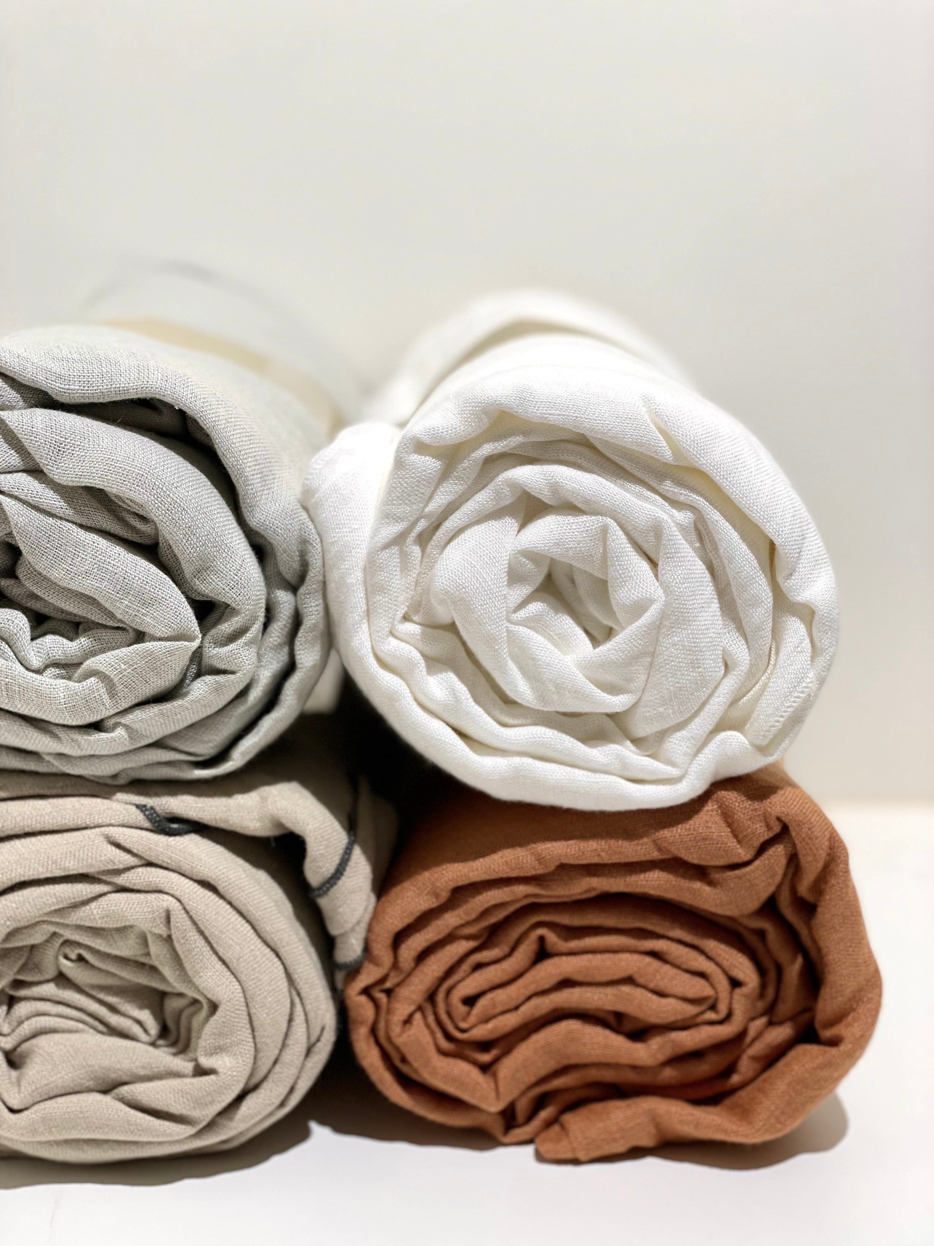 Tablecloth linen Gracie - 2 meters - White
