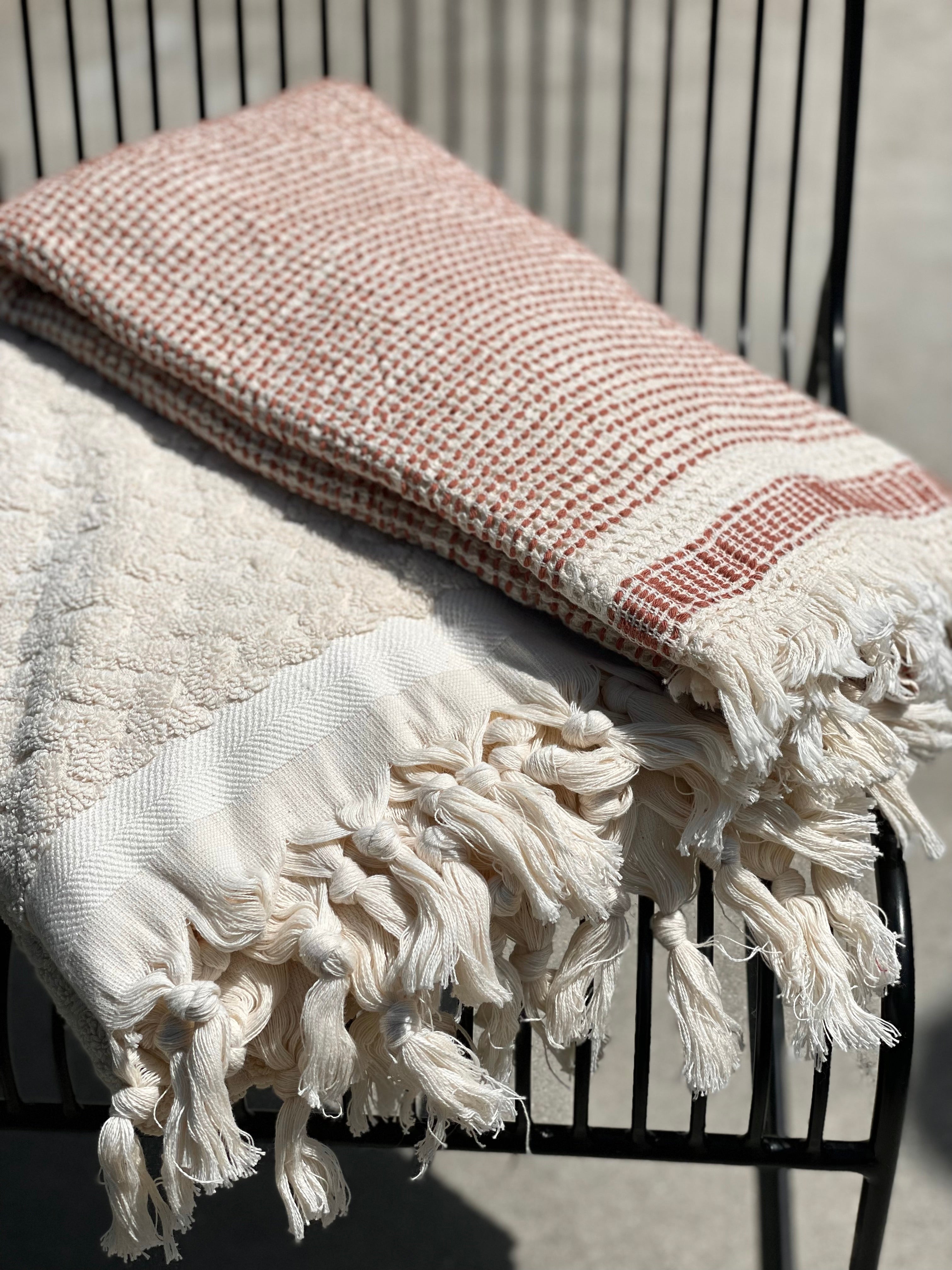 Tirtil towel off-white