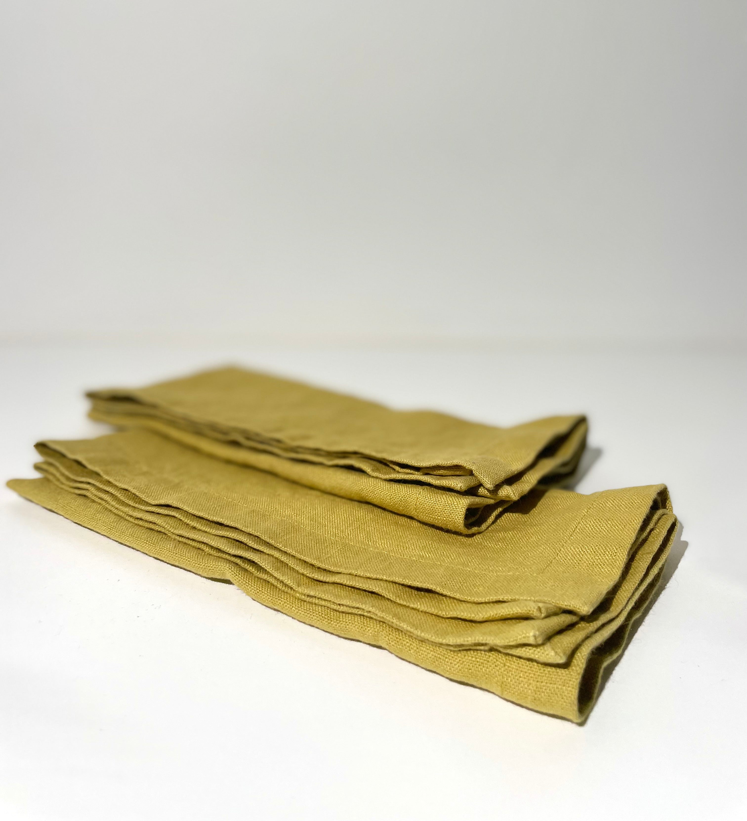 Currygeel linnen servietten - set van 4