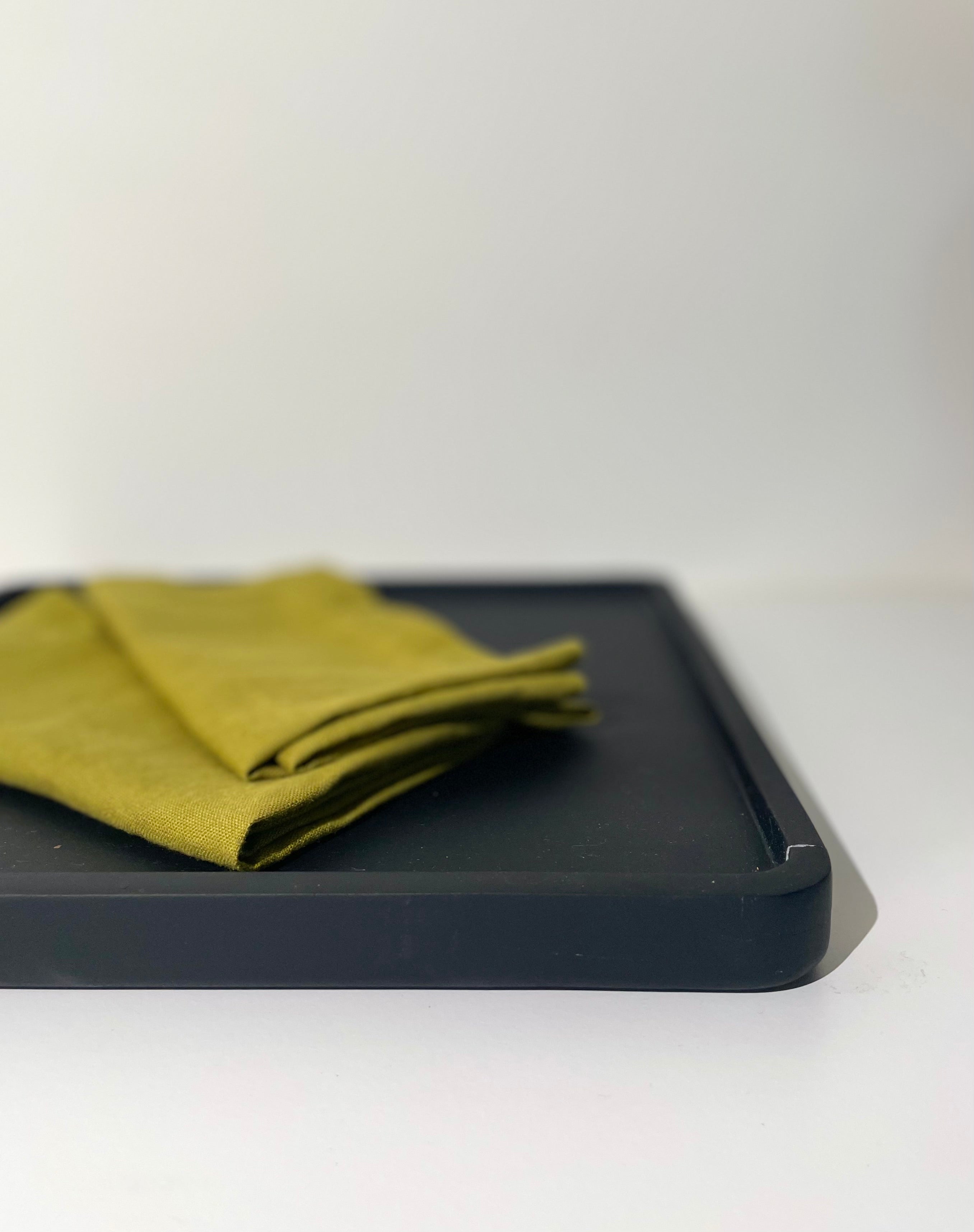 Moss green linen napkins - set of 4
