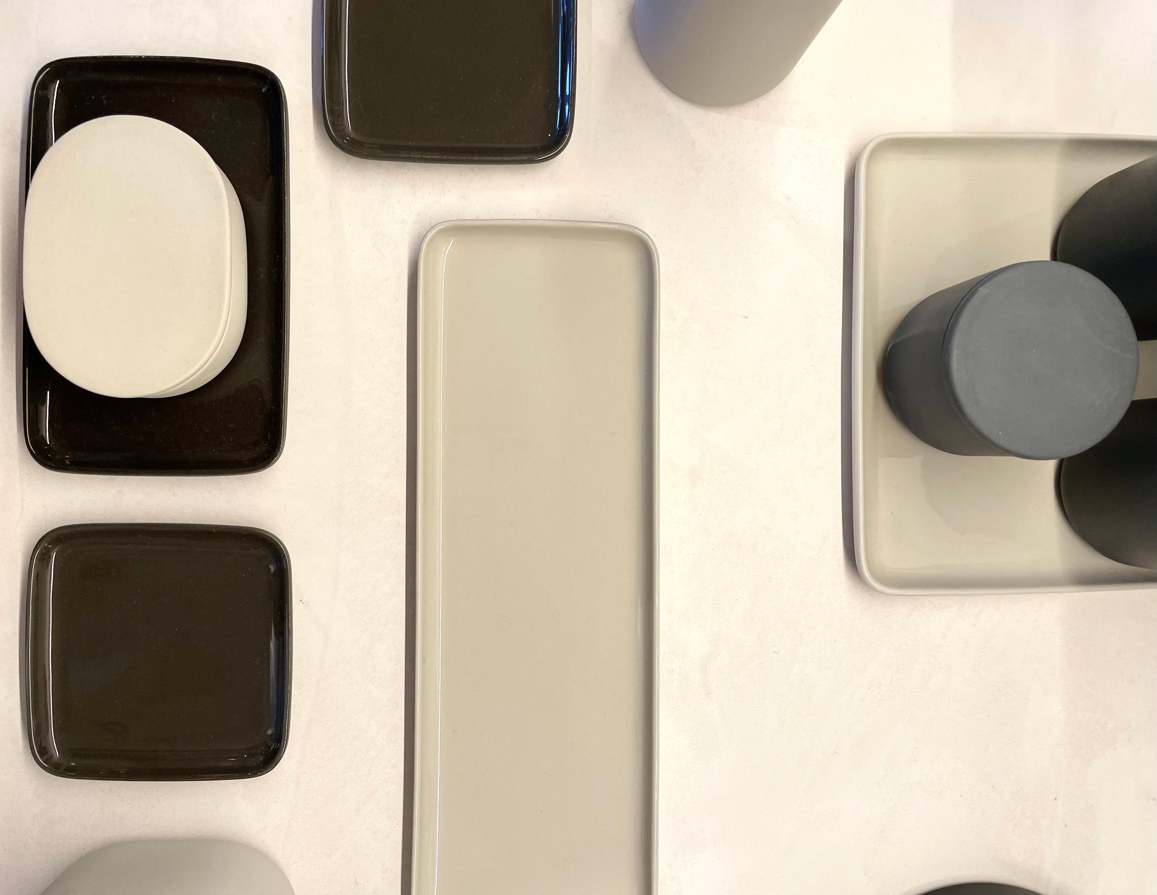 Small gray storage box with lid - Bertrand Lejoly