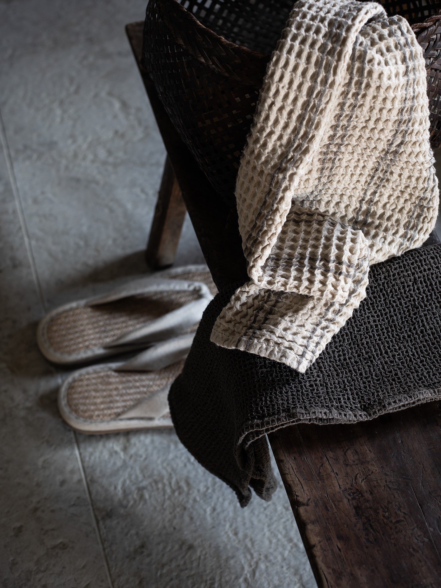 Nella towel taupe stripes