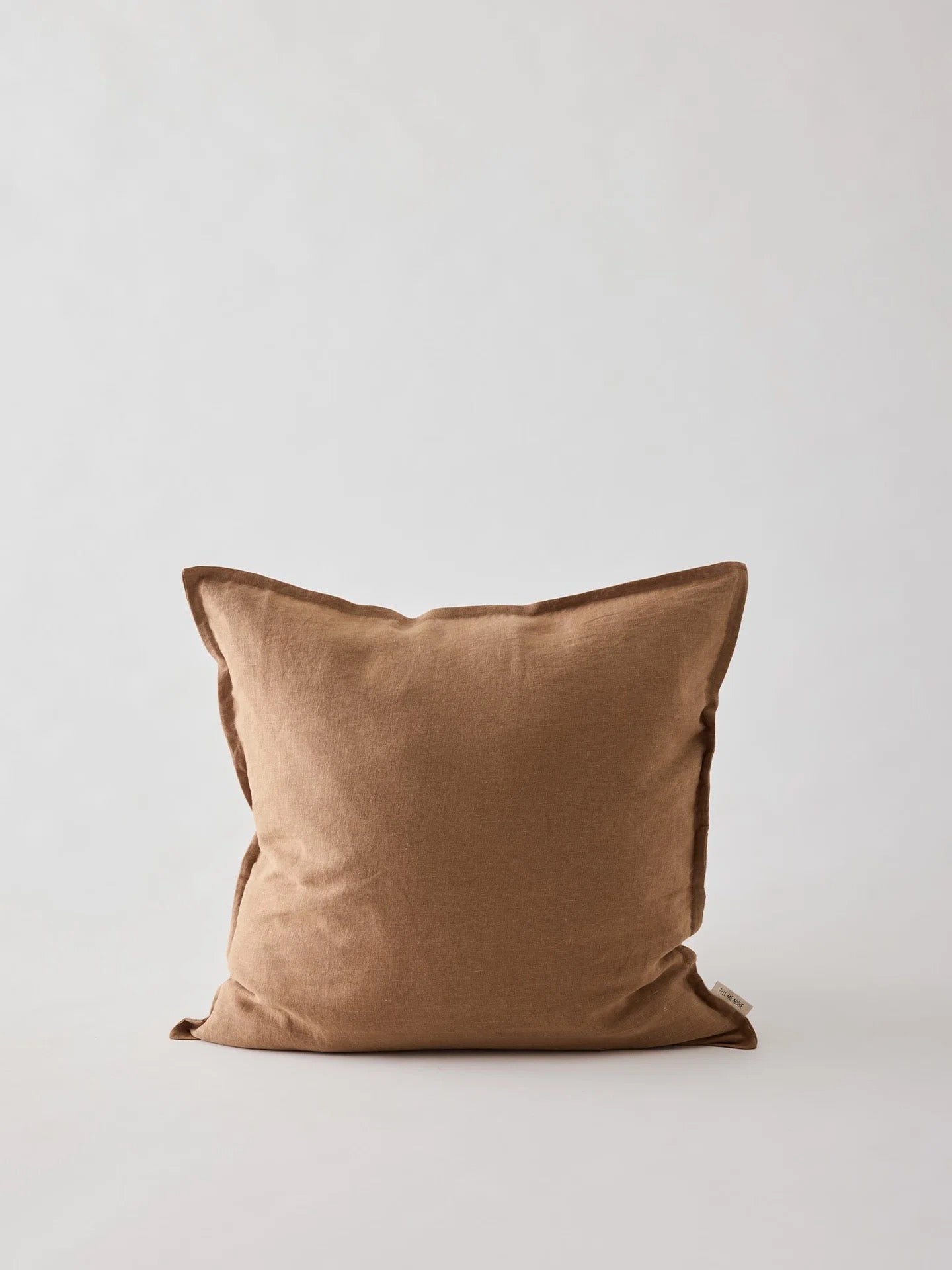 Linen cushion color sand