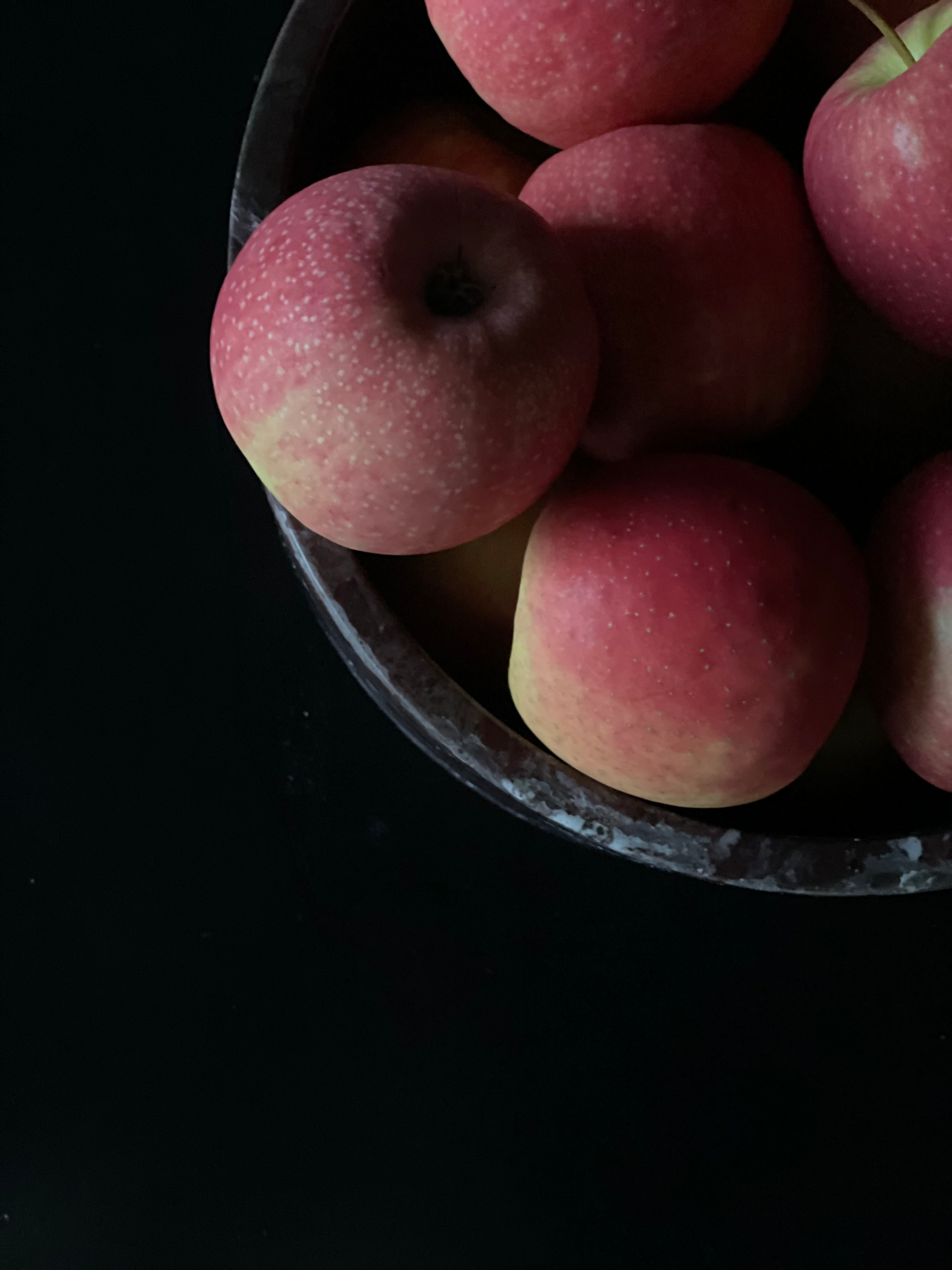 Fruit bowl Rosso Levanto