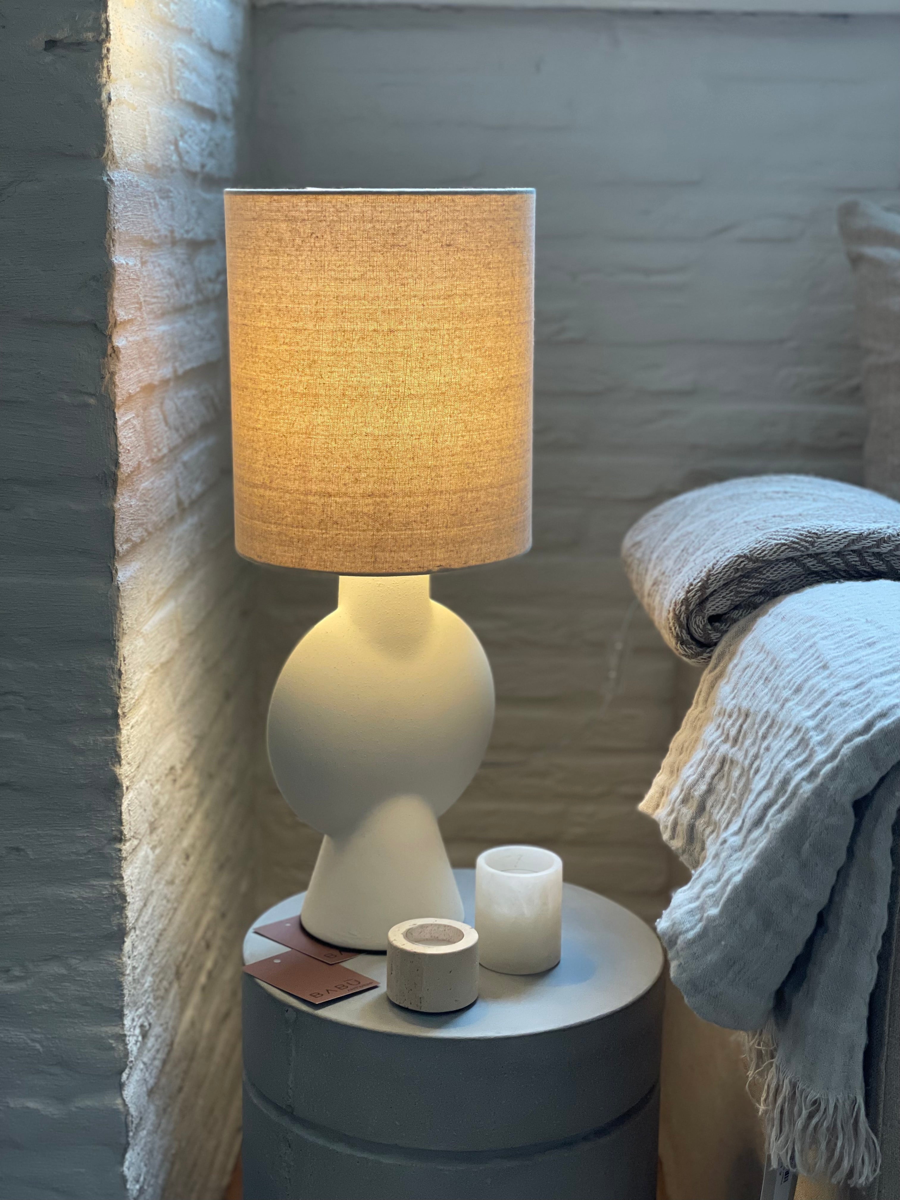 Sergio table lamp - cream