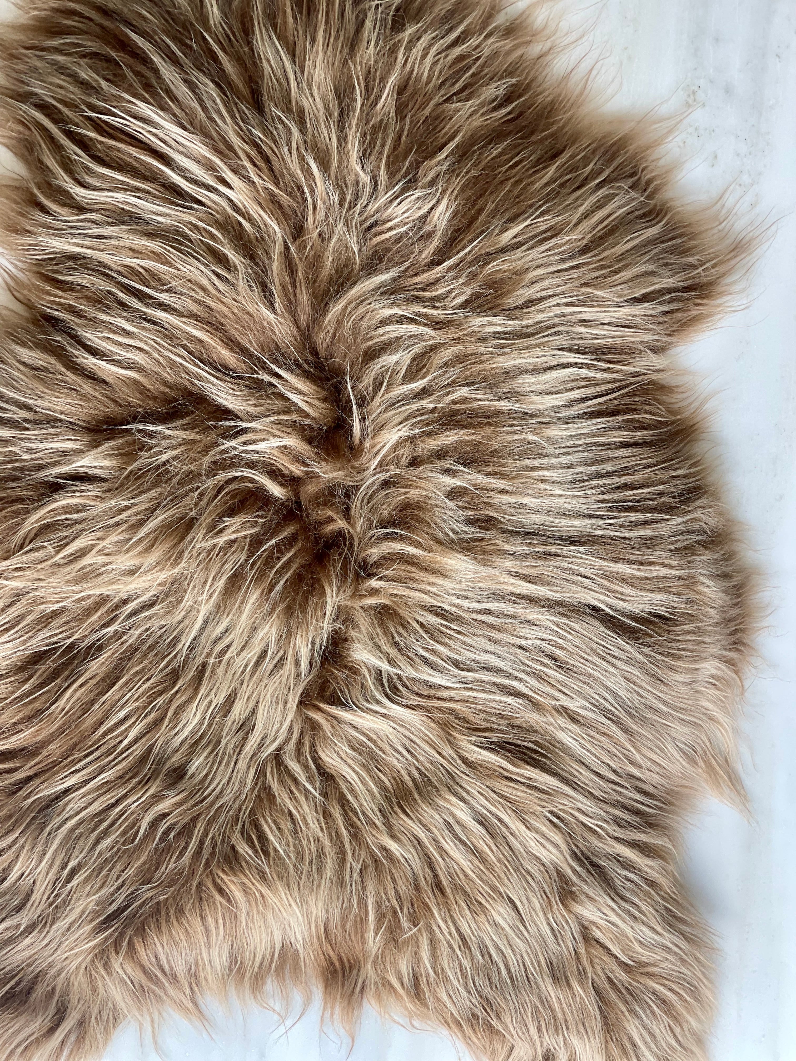 Icelandic sheepskin - Brown - L