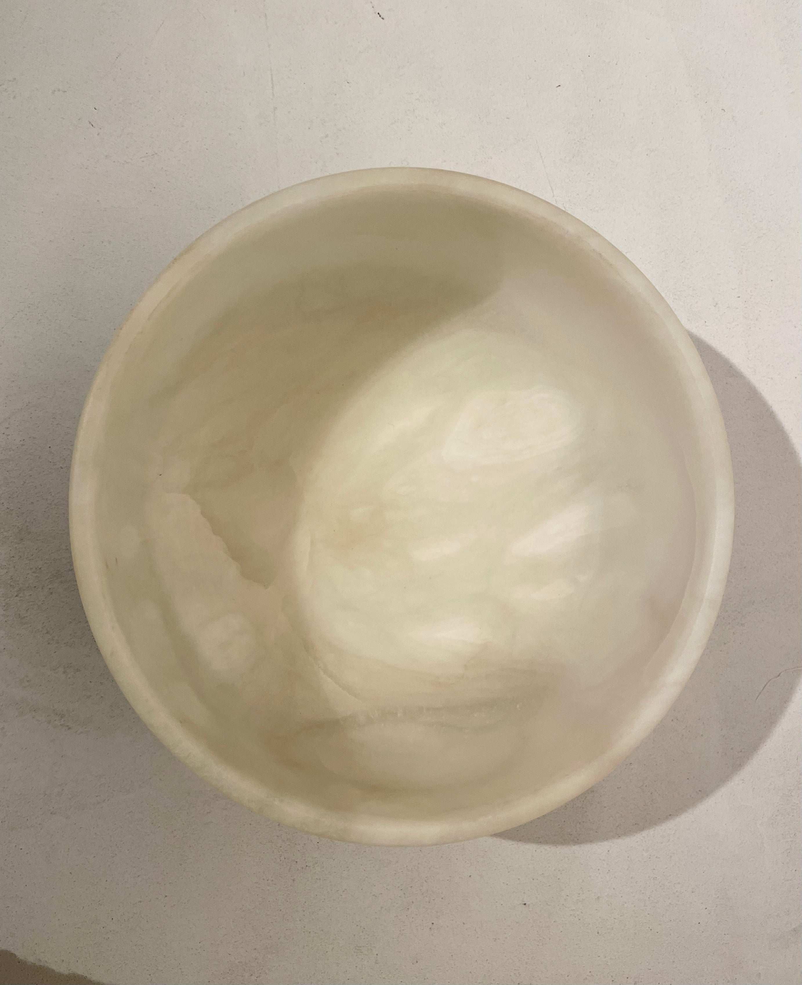 Bowl alabaster beige M