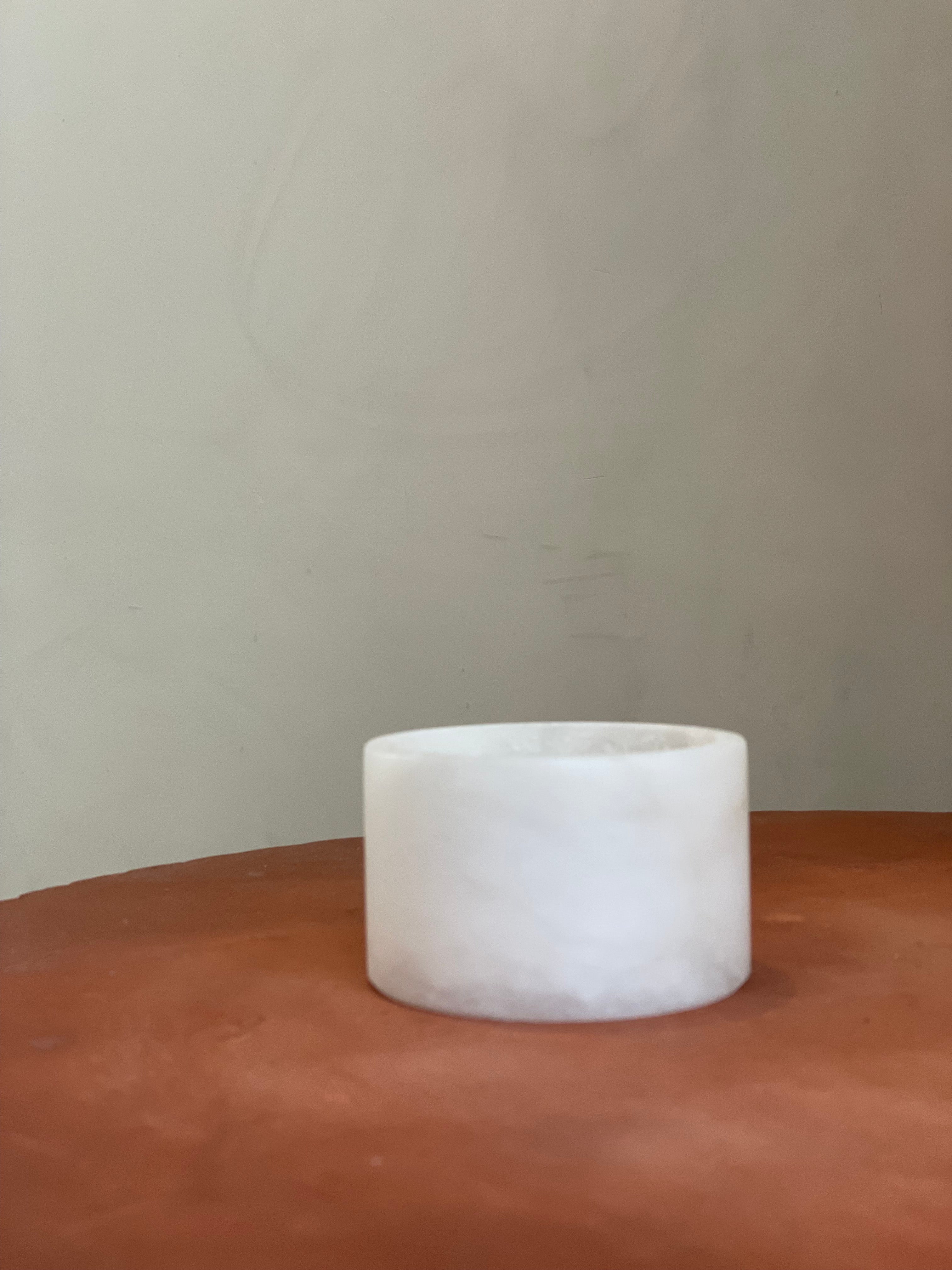 Candle holder alabaster white S low