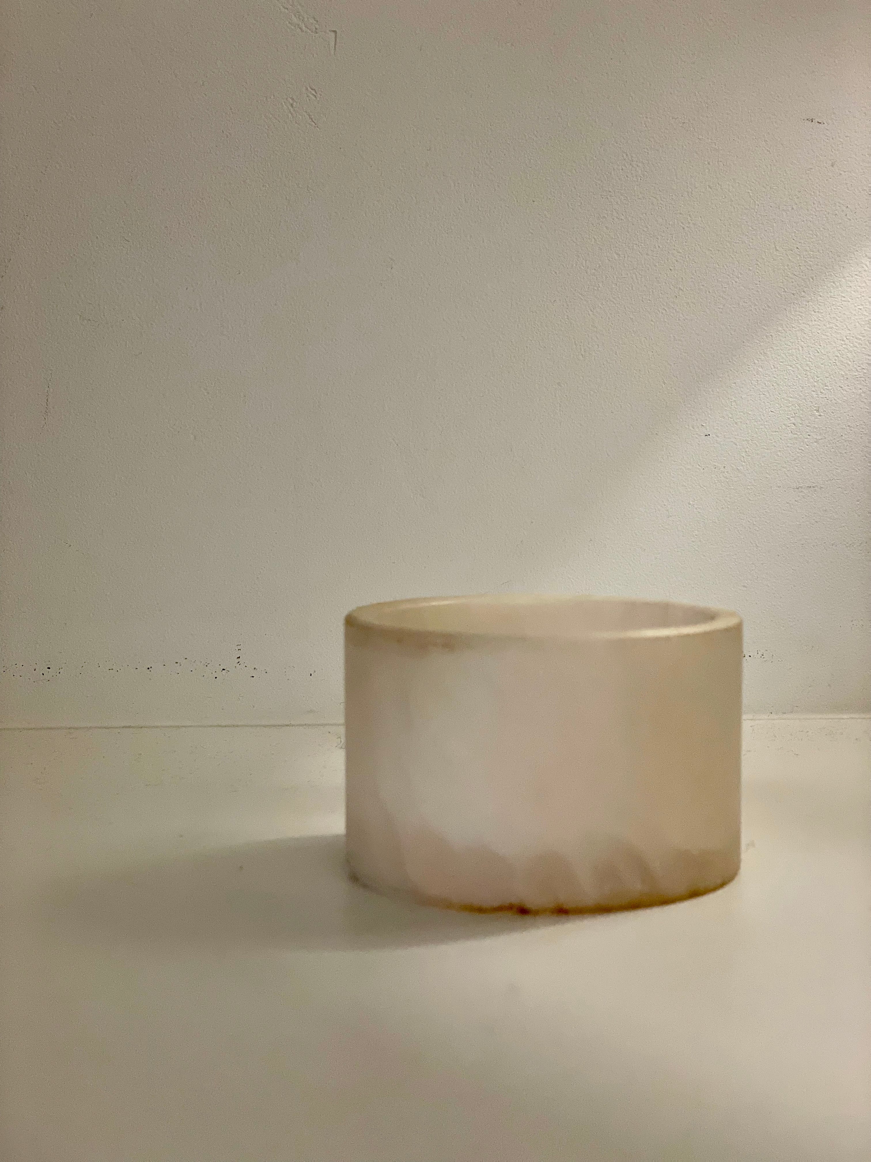 Candle holder alabaster beige S low
