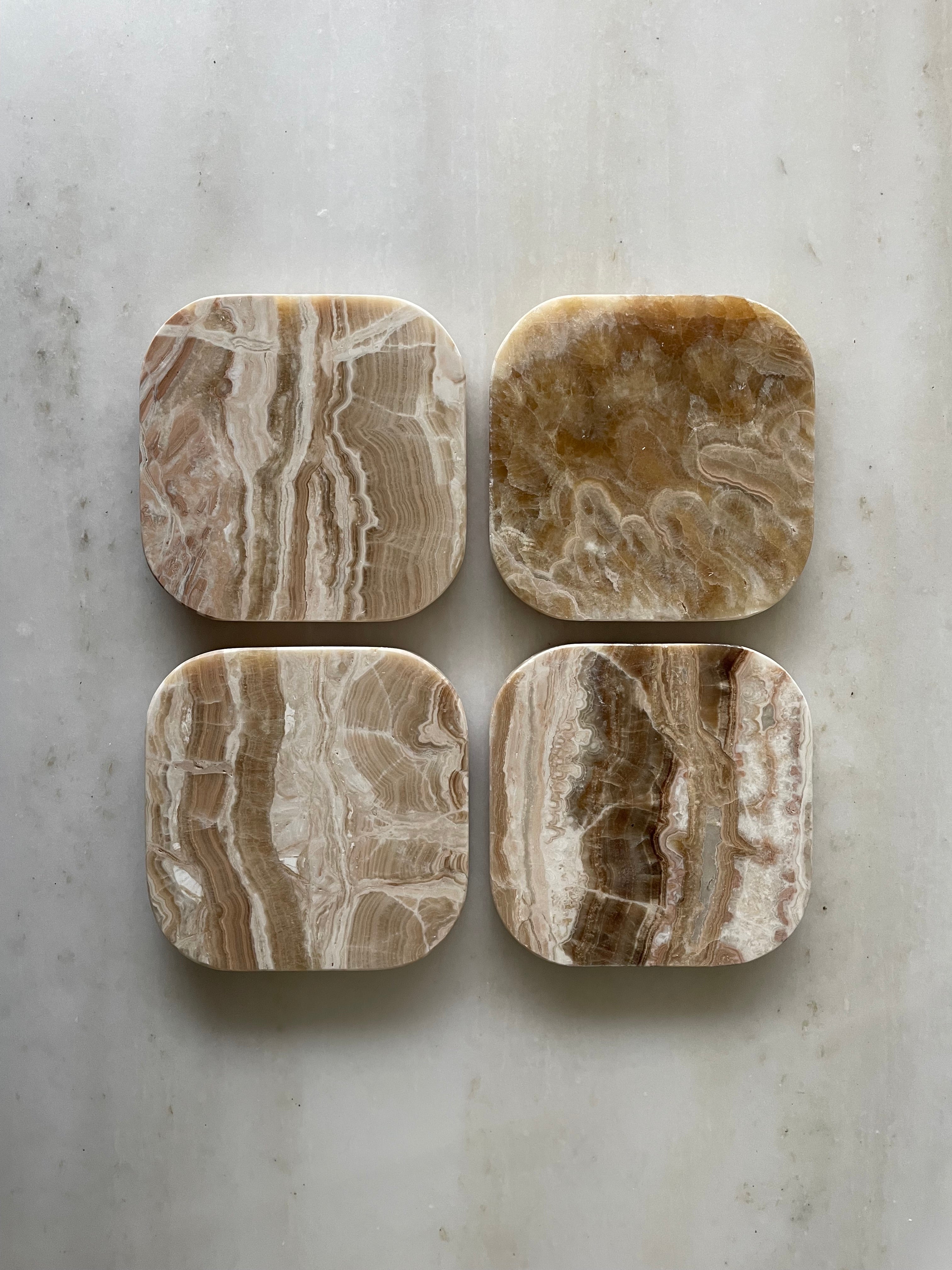 Coasters Onyx - set of 4