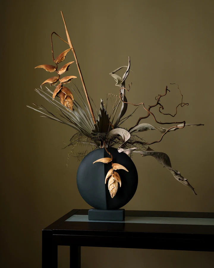 Guggenheim Vase- Mini - black