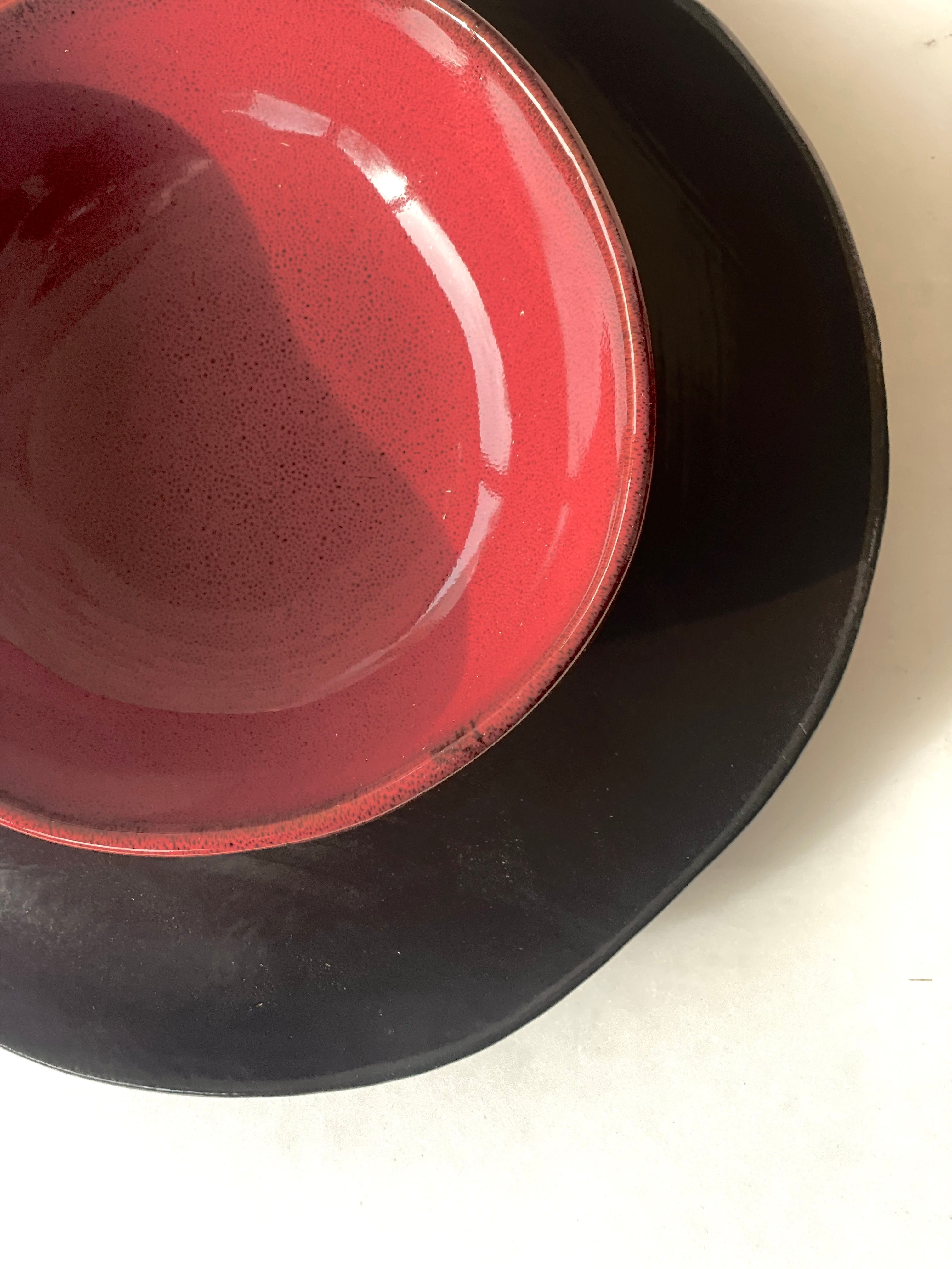 Bowl S - La Mère by Marie Michielssen - Venetian red